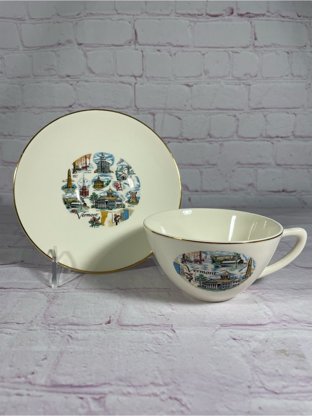 Vintage Vermont Landmarks Souvenir Down-East Novelties Teacup and Saucer Set